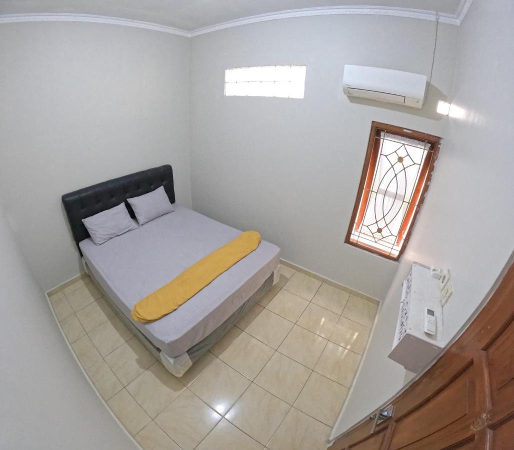 יוגיאקרטה Nitikan Stay Homestay Jogja מראה חיצוני תמונה
