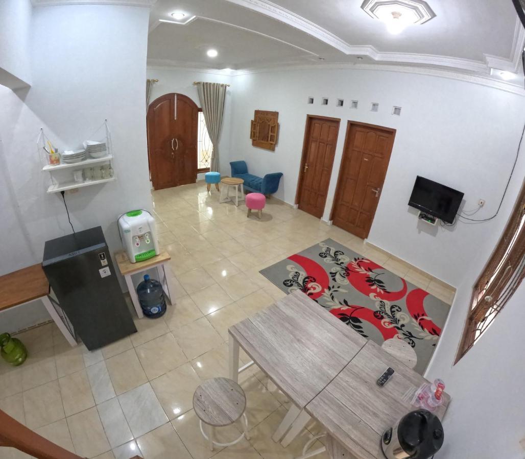 יוגיאקרטה Nitikan Stay Homestay Jogja מראה חיצוני תמונה